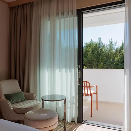 호텔 Ugljan Island, Curio Collection By Hilton 4*